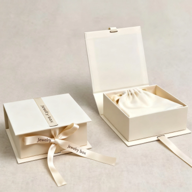 علبة أقراط من الورق المقوى علبة أقراط من الورق المقوى