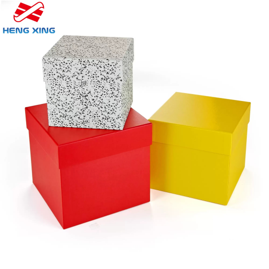 مصنع علب الورق ذات الأغطية والقواعد