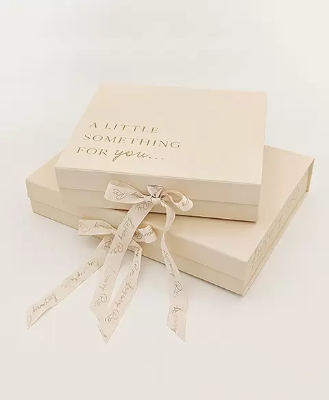  صناديق بإغلاق مغناطيسي 