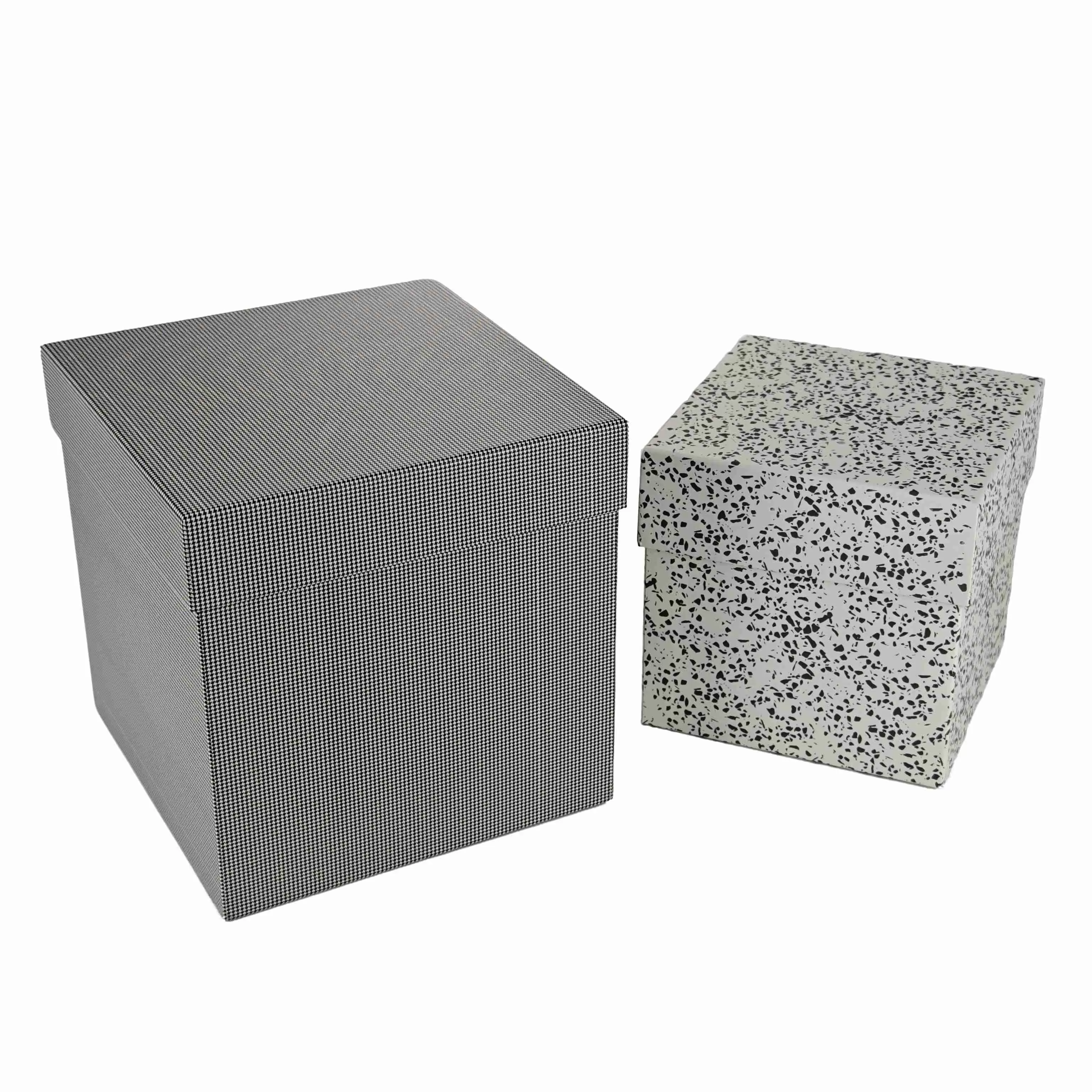 صناديق هدايا صلبة مكونة من قطعتين صناديق هدايا صلبة مكونة من قطعتين