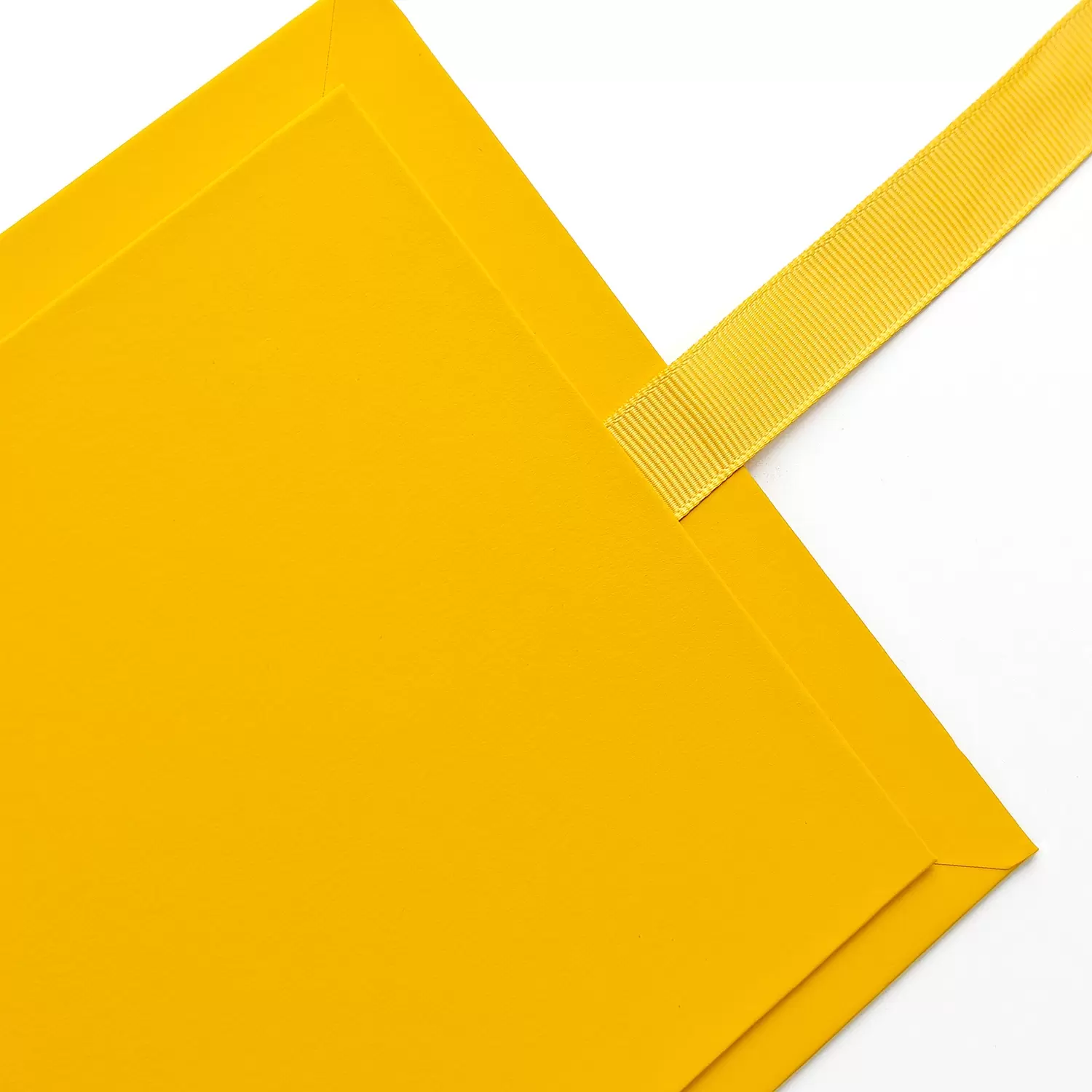  صناديق هدايا من الورق المقوى 