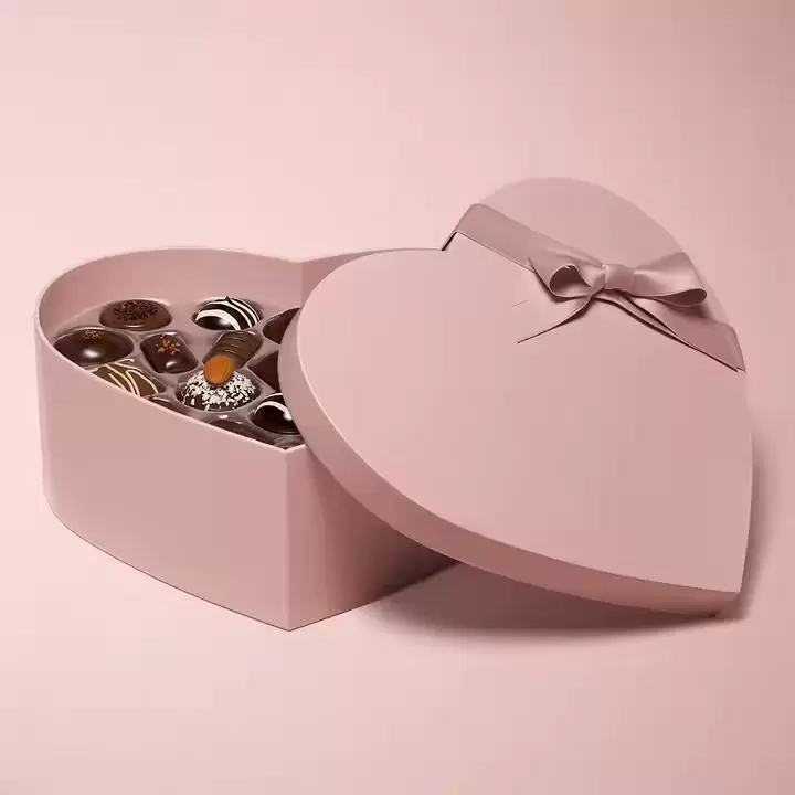 صناديق الملابس