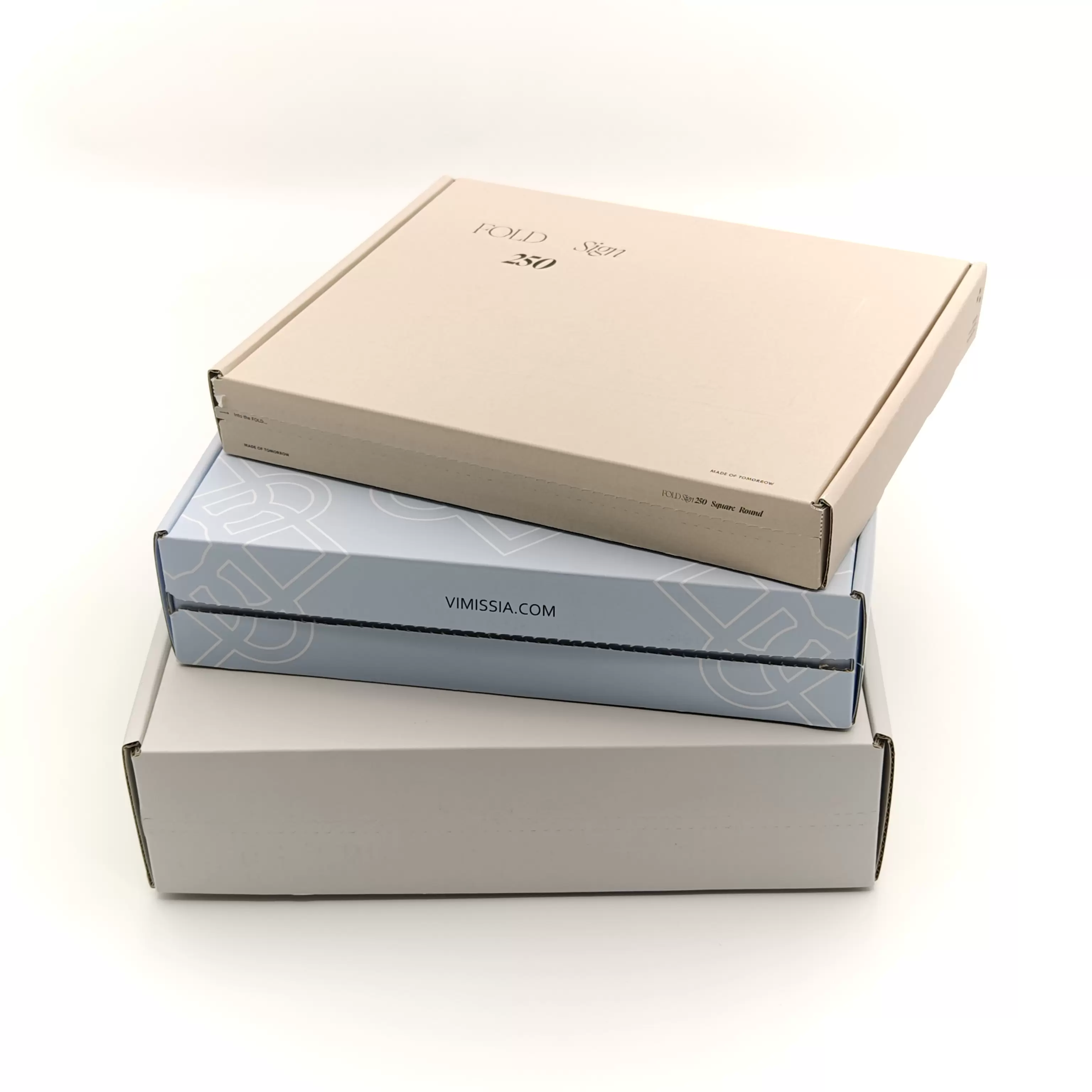  صناديق شحن مخصصة 