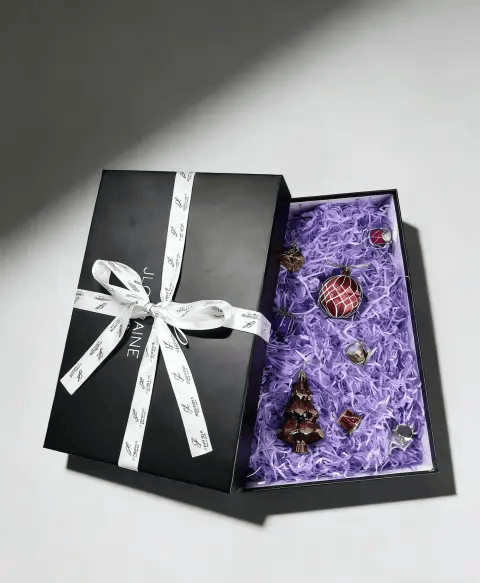 صندوق الغطاء والقاعدة